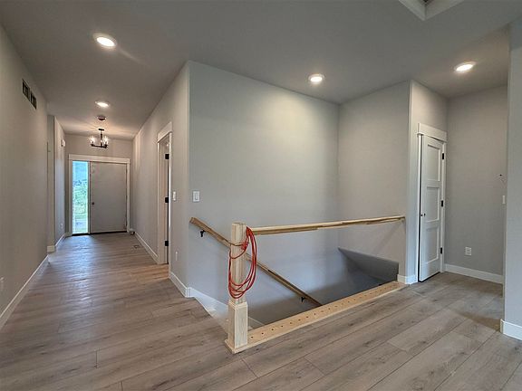 2nd image of 1290 Osage Ln