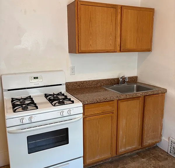 910 Rood Ave #4 — Photo 7