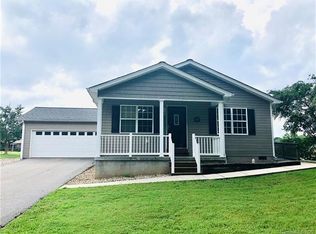 87 26th St NW, Hickory, NC 28601
