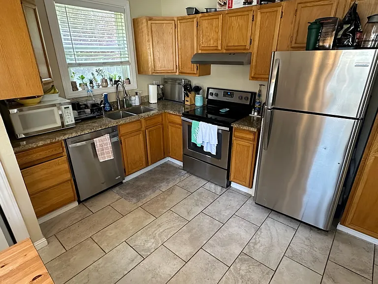 1588 Geary Rd — Photo 12