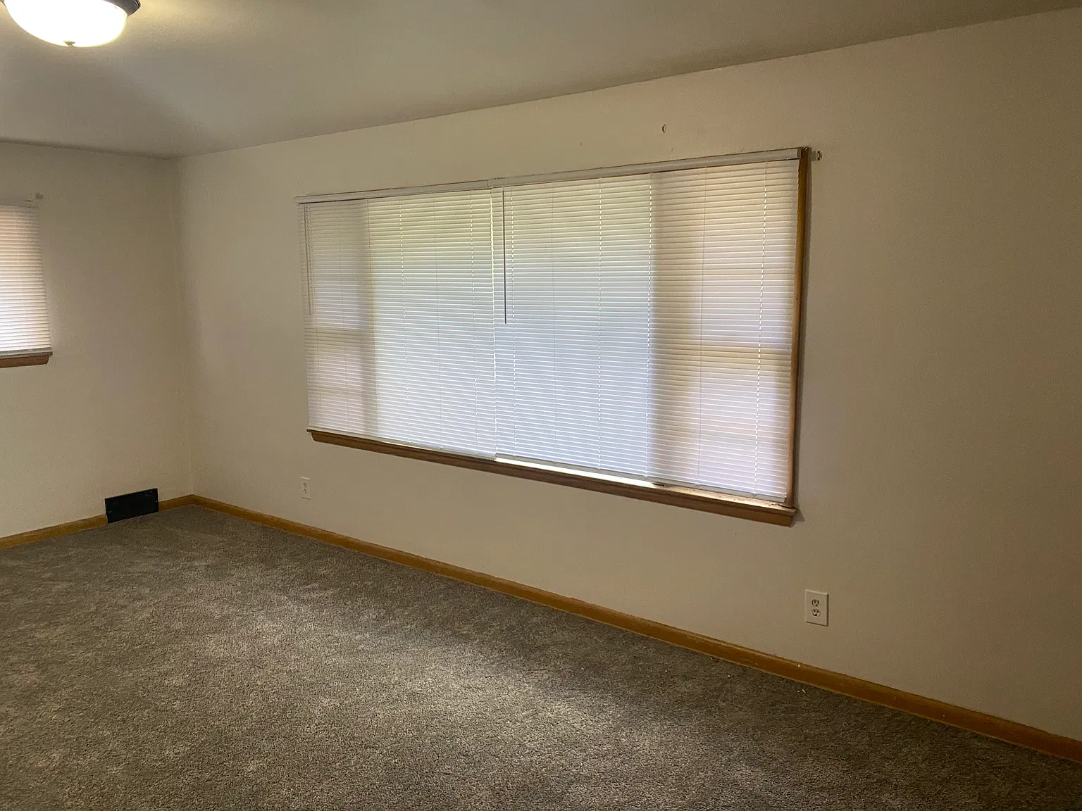 3 bed, 1200 sqft, $1,500 — Photo 4