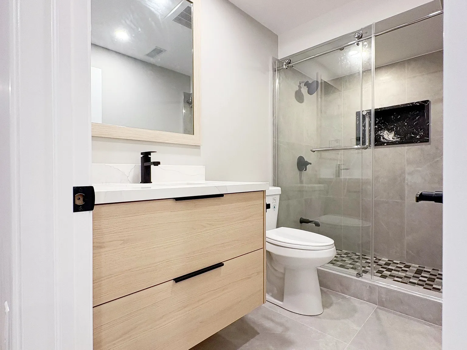 3 bed, $2,800 — Photo 4