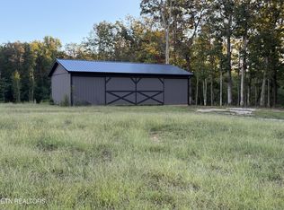 1 Taylor Place Rd, Jamestown, TN 38556