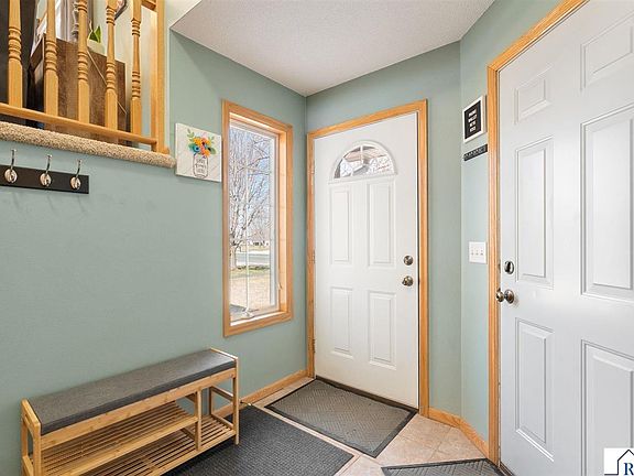 2nd image of 604 Saint Andrews Dr