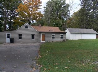 7695 Macedonia Rd, Bedford, OH 44146