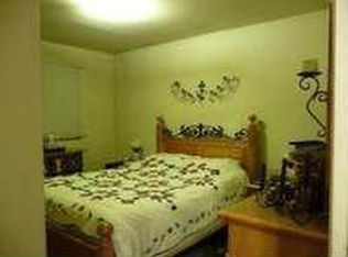 871 Faultline Ave, North Pole, AK 99705