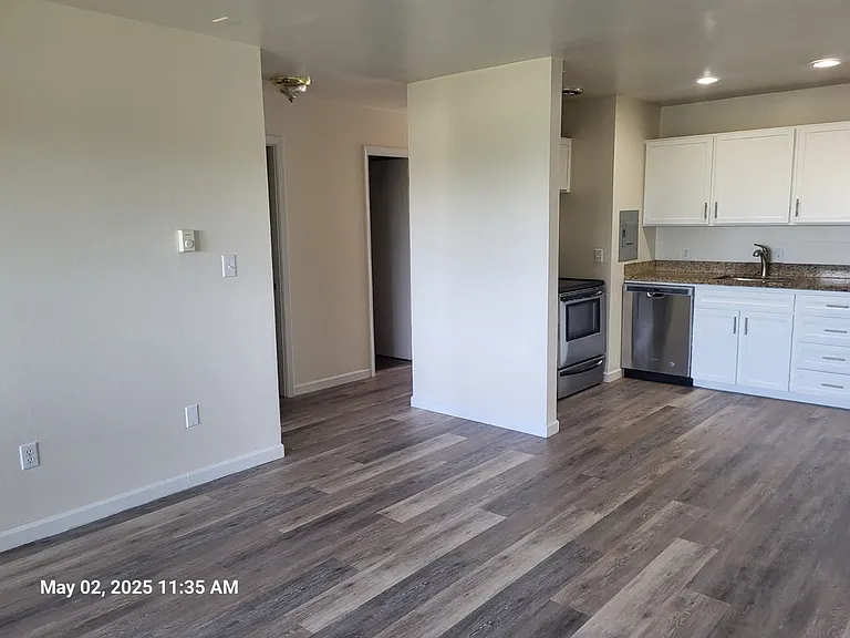 2900 S King St #207 — Photo 6