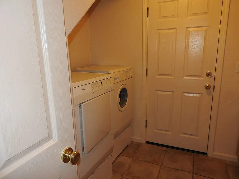 9928 Villa Granito Ln — Photo 12
