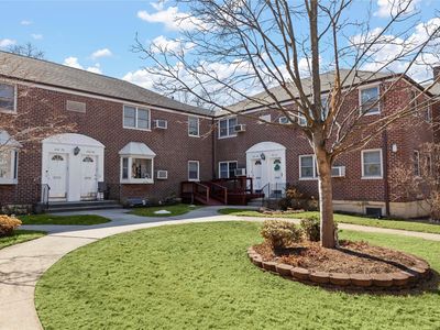 252-64 63rd Avenue #1, Little Neck, NY, 11362
