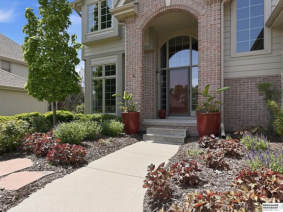 5th image of 4410 N 139th St