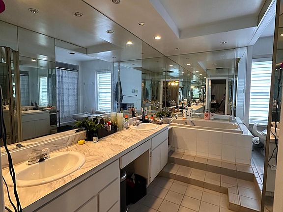 Large Bathroom with Double sink