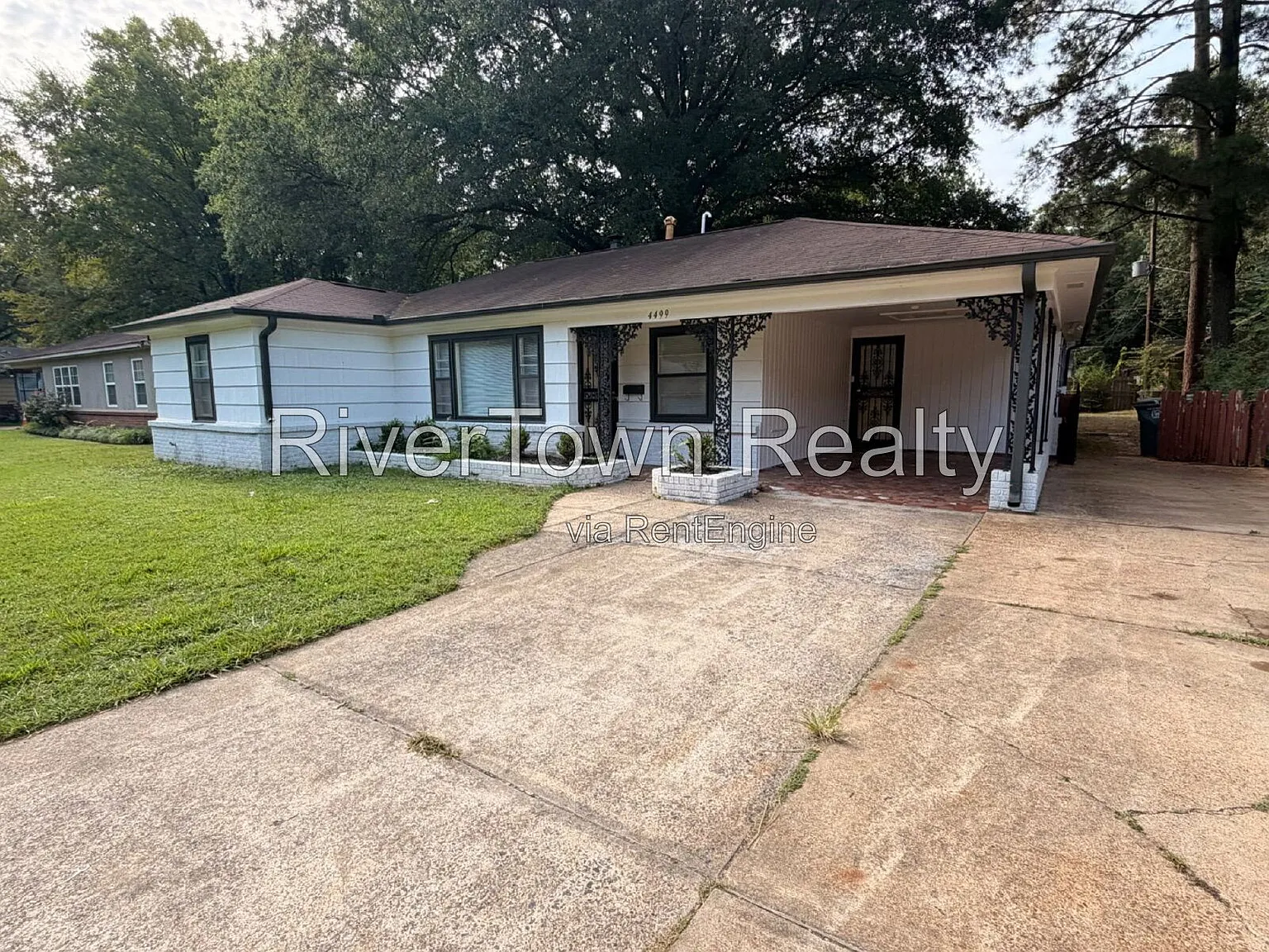 3 bed, 2.0 bath, 1362 sqft, $1,695 — Photo 2