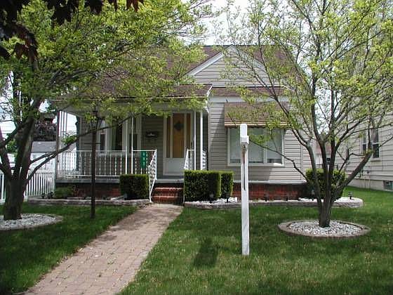 1st image of 492 Capitol Ave