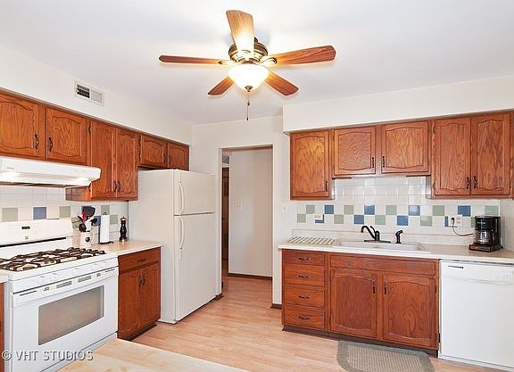 4th image of 1823 Portsmouth Dr #B