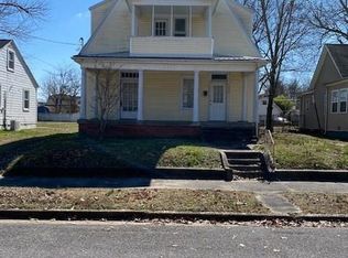 1724 Monroe St, Paducah, KY 42001
