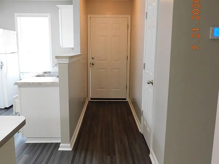 128 Kingston Village Dr — Photo 4