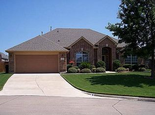 6 Adams Ct, Mansfield, TX 76063