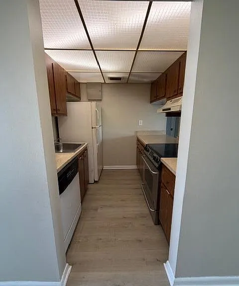 1720 N Congress Ave #406 — Photo 25