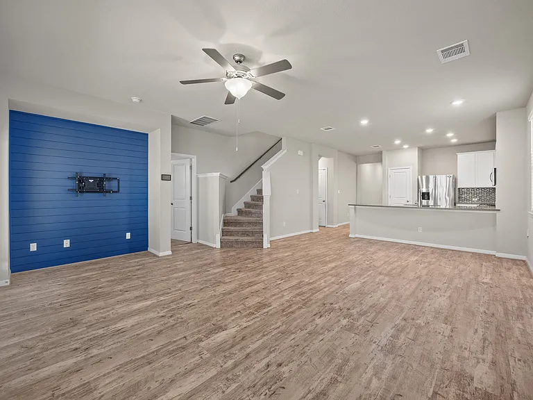 19004 Quebrada Dr — Photo 14