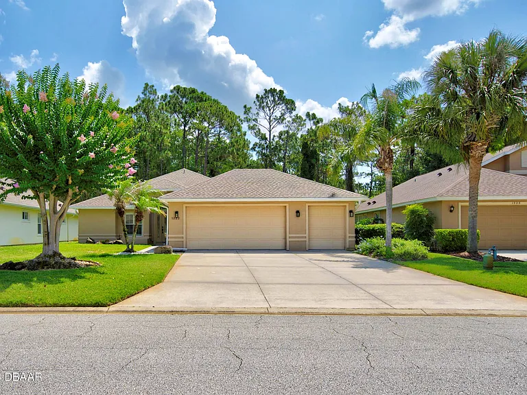 1223 Crown Pointe Ln — Photo 2