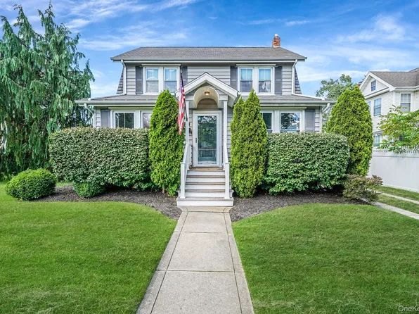 137 Carman Street, Patchogue, NY 11772