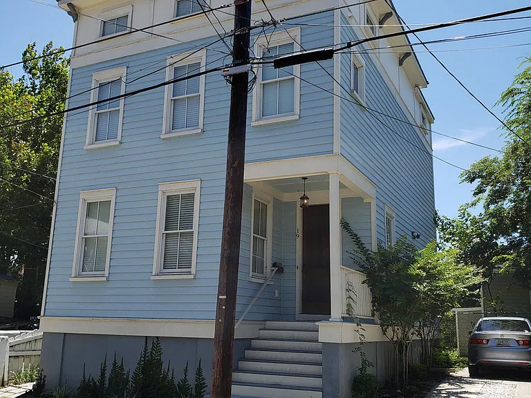 19 Line St — Photo 1