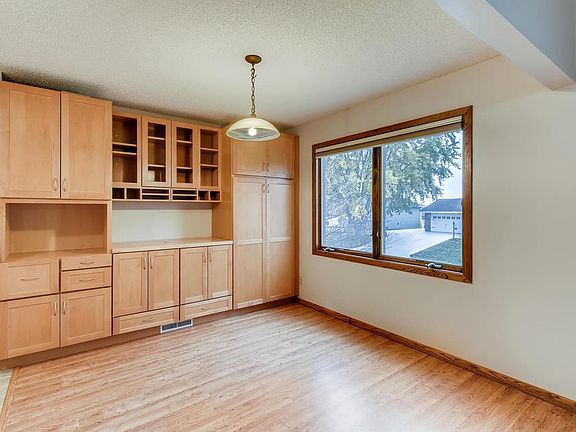 3rd image of 6688 E Shadow Lake Dr