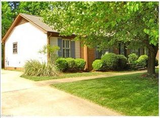 5611 Guida Dr, Greensboro, NC 27410