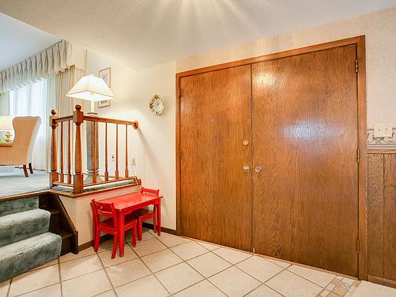 4th image of 5425 Brookdale Dr N