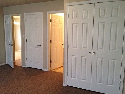 5th image of 33 Camily Ct