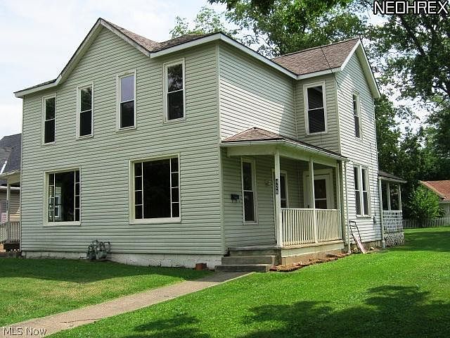 1st image of 428-430 N 5th St
