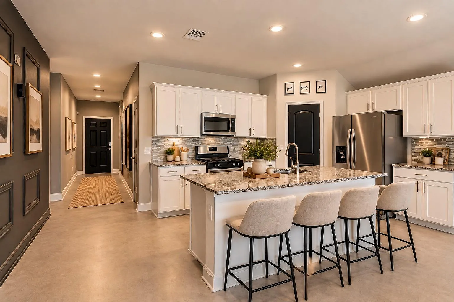 4 bed, 2.0 bath, 1745 sqft, $2,500 — Photo 2