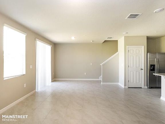 5th image of 2495 Sweet Oak St
