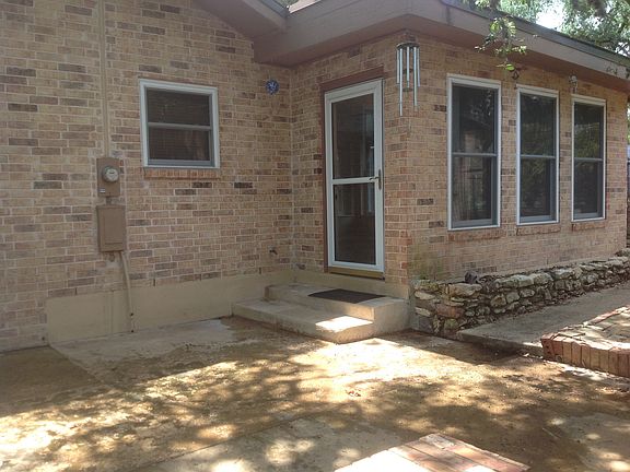 2nd image of 3428 Lakeview Dr