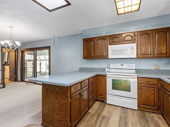 5th image of 2203 George St