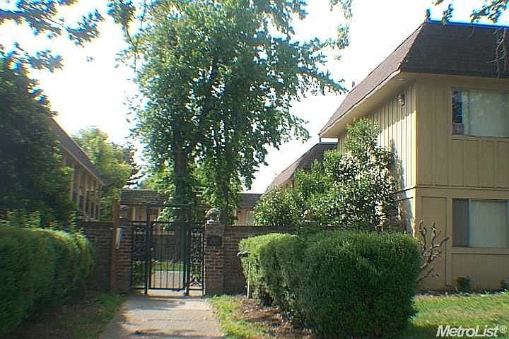 1st image of 2420 Oxford Way #G21