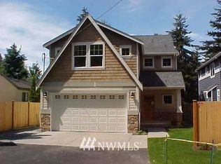 2743 NE 103rd St APT C, Seattle, WA 98125