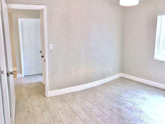 4th image of 1529 NW 4th Ave