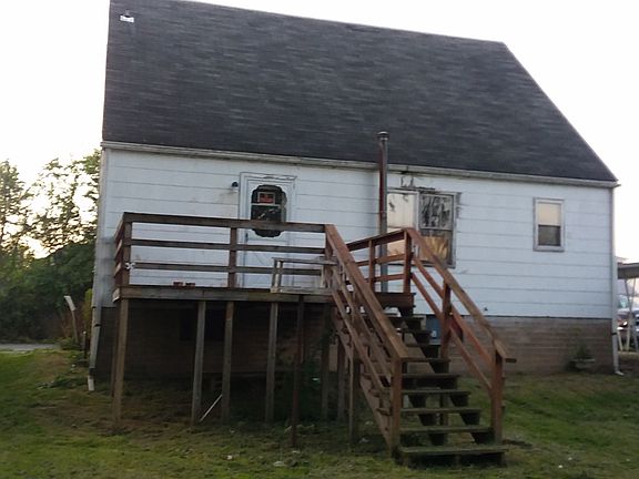 2nd image of 10 Meadow St