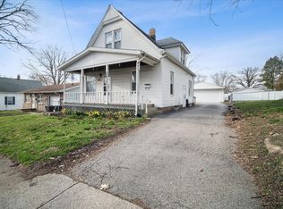 1307 W Elm St, Bloomington, IL