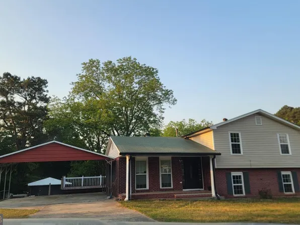 420 Henson Cir, Carrollton, GA 30117