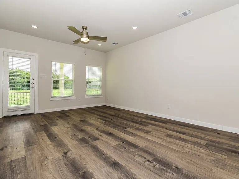 320 Sun Harvest Dr — Photo 6