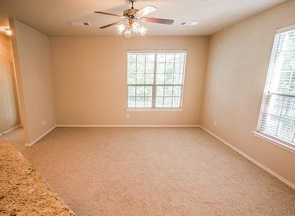 5th image of 1310 Parmer Ln #13B