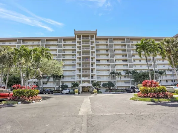 3510 Oaks Way APT 806, Pompano Beach, FL 33069