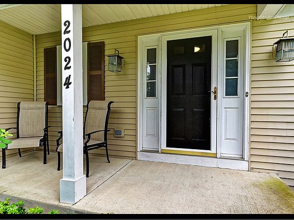 2nd image of 2024 Gleneagle Dr