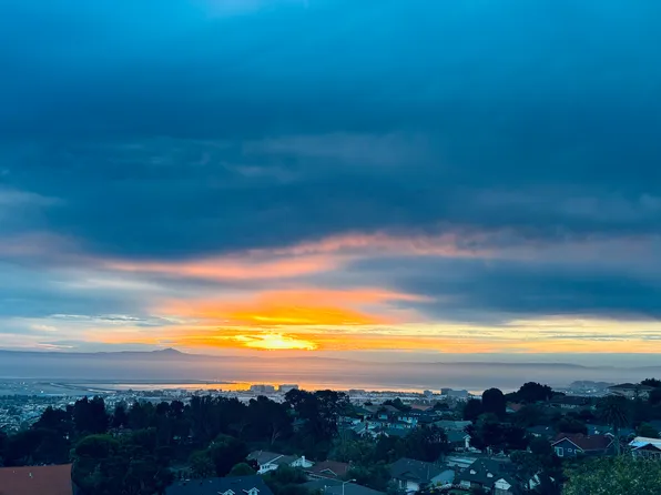 1348 Encina Dr, Millbrae, CA 94030