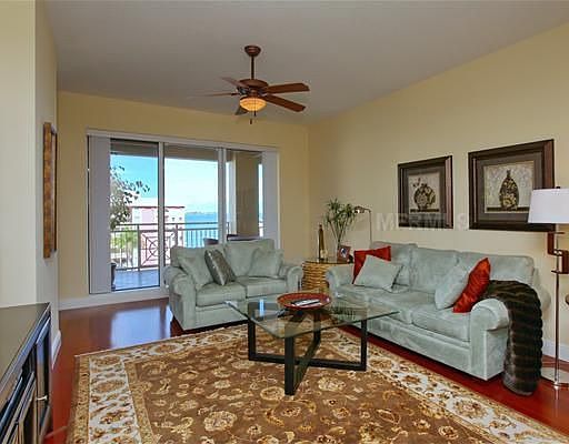 4th image of 35 Watergate Dr Suite 601