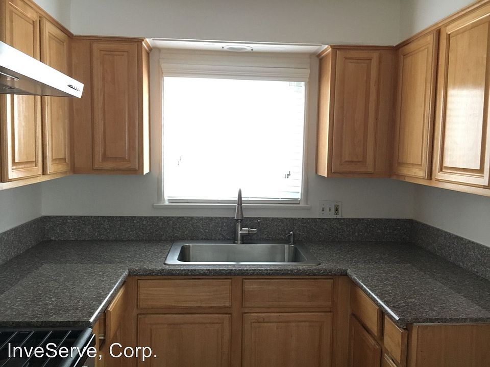 2nd image of 3231 Utah Ave APT B