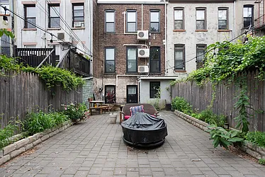 Sold by WorldWide Homes, Inc.