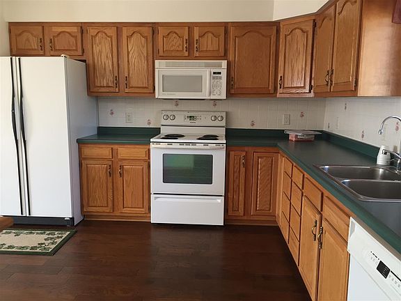 4th image of 1312 E 2nd St